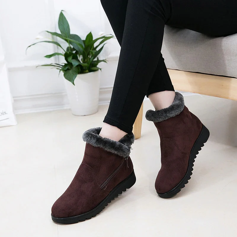 Bottines antidérapantes en peluche pour femmes - Image 6